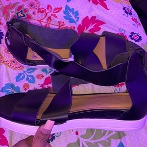 Black leather, mini platform sandals with zipper